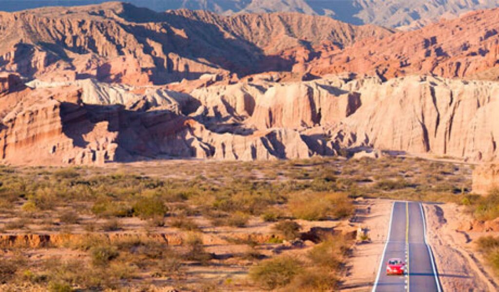 Los Valles Calchaquíes, un circuito único del norte argentino