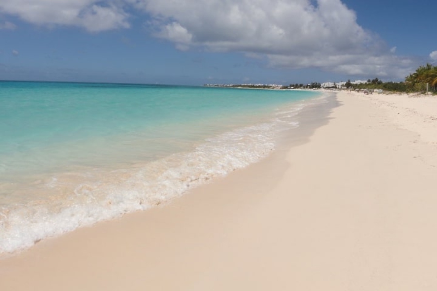 Una isla del Caribe lanzó un experimento inédito para atraer turistas: quiénes pueden ir