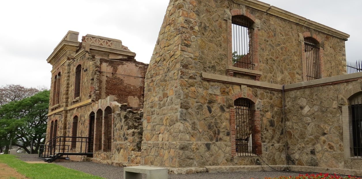 Las ruinas del castillo San Carlos