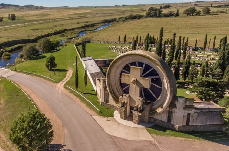 El cementerio en Saldungaray