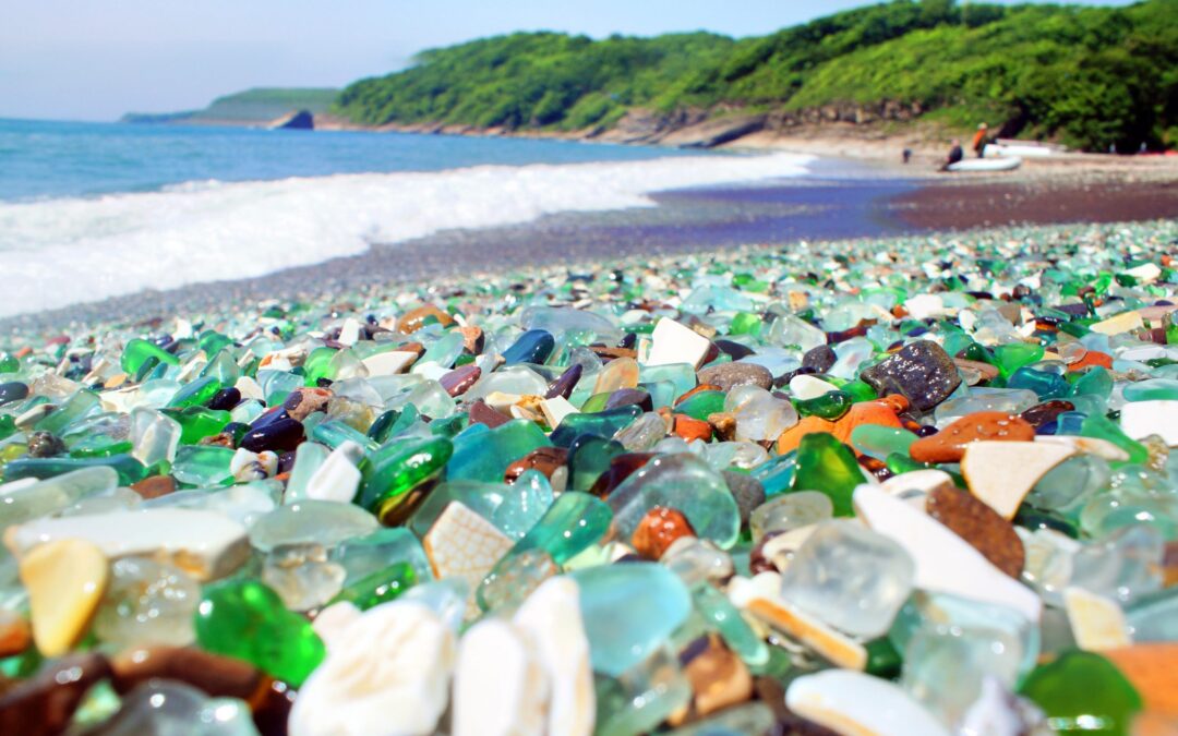De basural a furor en Instagram: la increíble historia de la “Playa de Cristal”