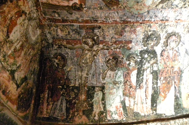 Las iglesias conservan los frescos de las primeras civilizaciones