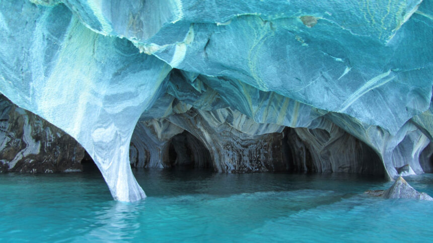 Las cavernas de mármol