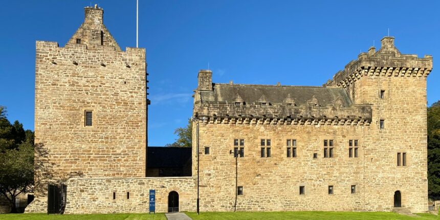 Otro de los castillos que sirvieron como escenografía para Outlander