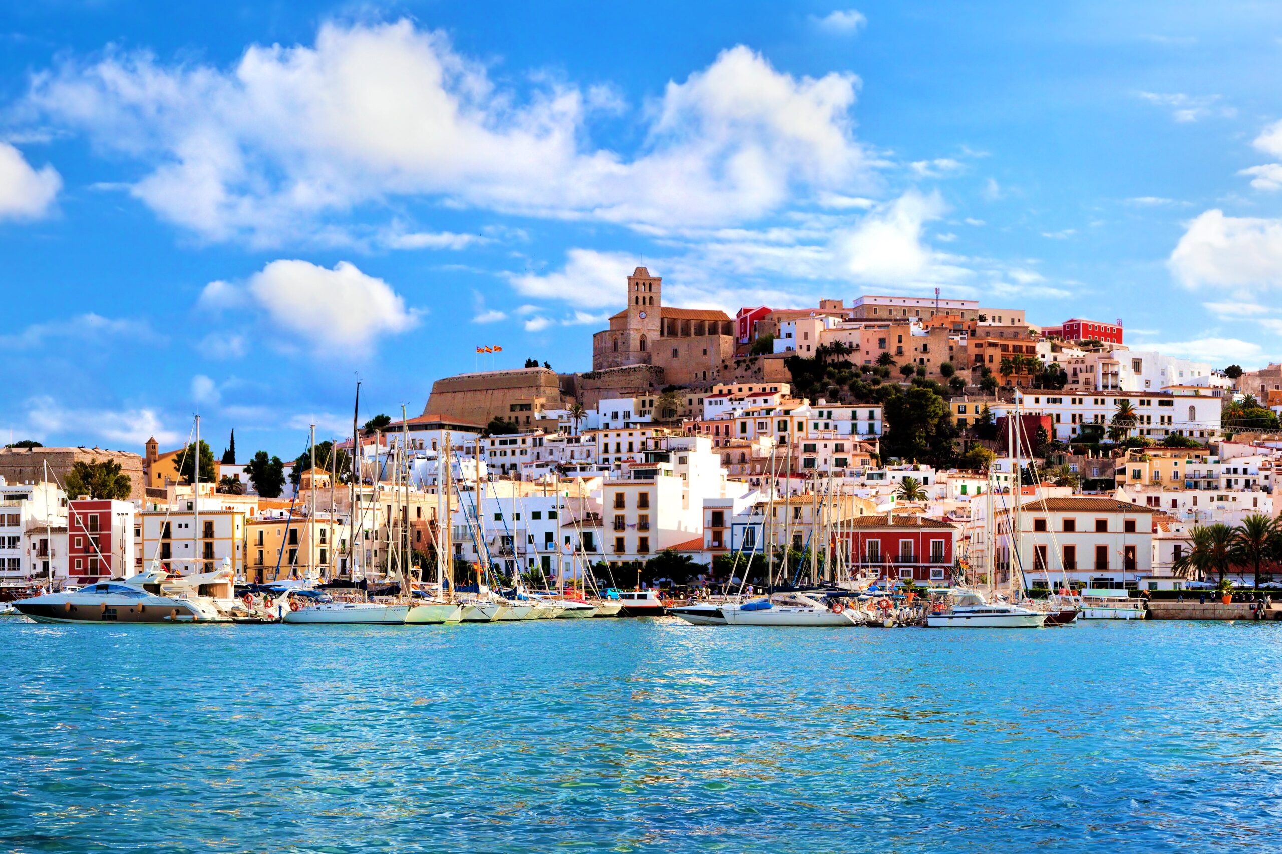 Explorá la magia de Ibiza: 5 actividades que no podés dejar de hacer