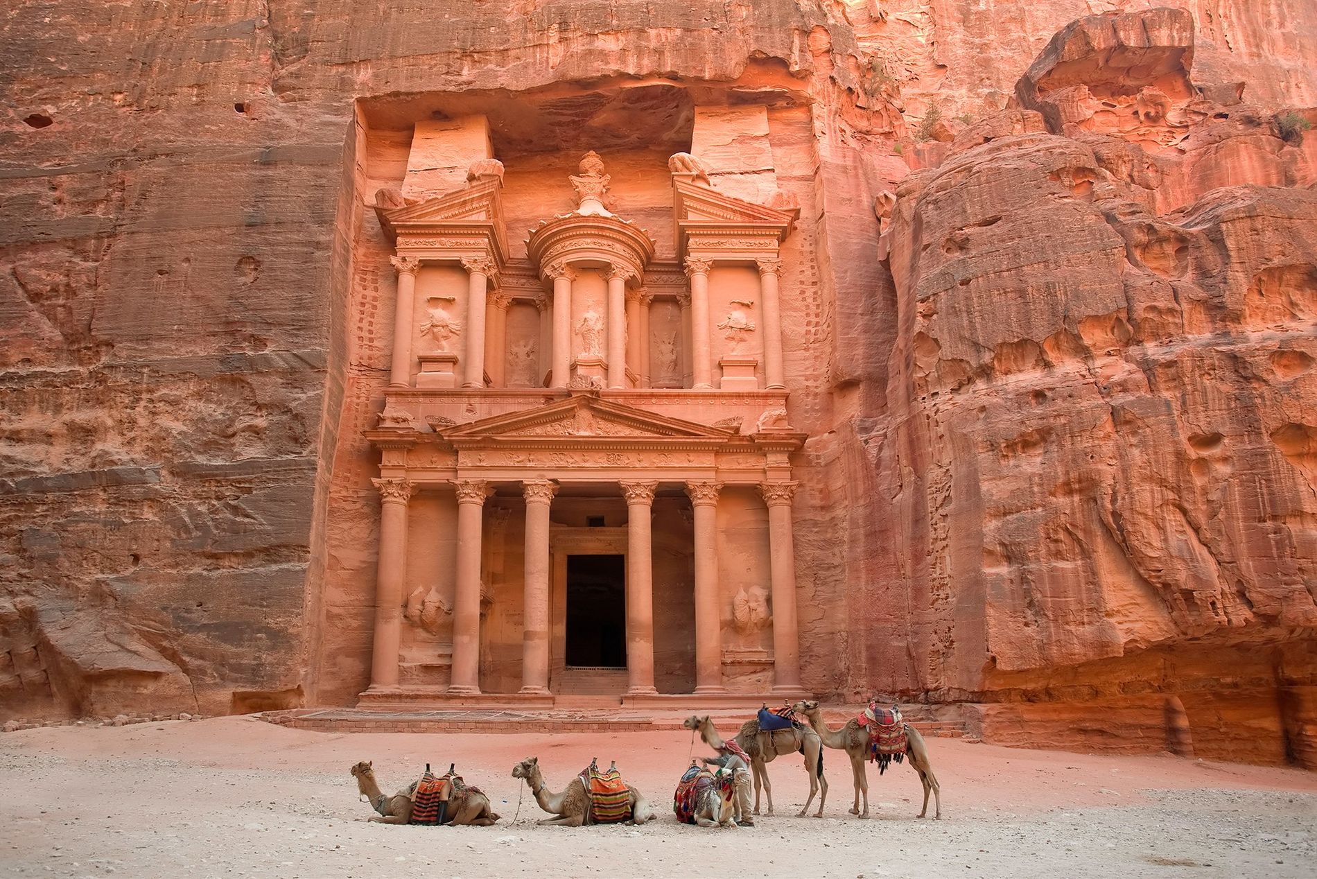Petra, la ciudad de las tumbas que hay que visitar una vez en la vida