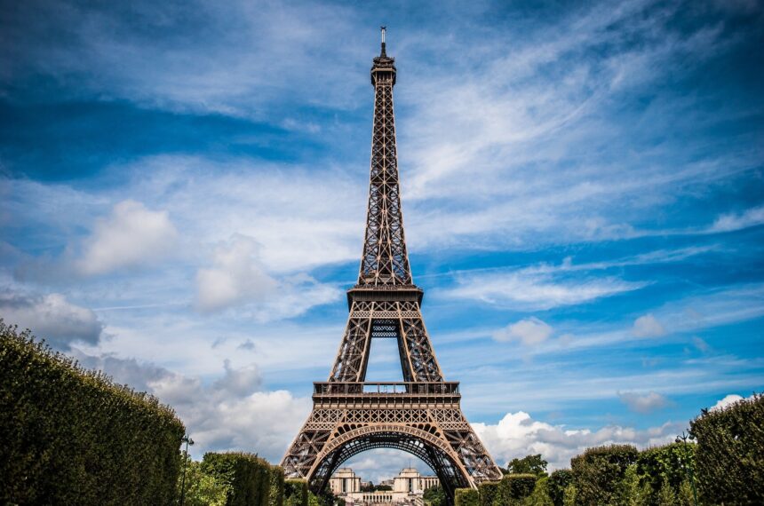 Torre Eiffel, uno de los monumentos más visitados del mundo
