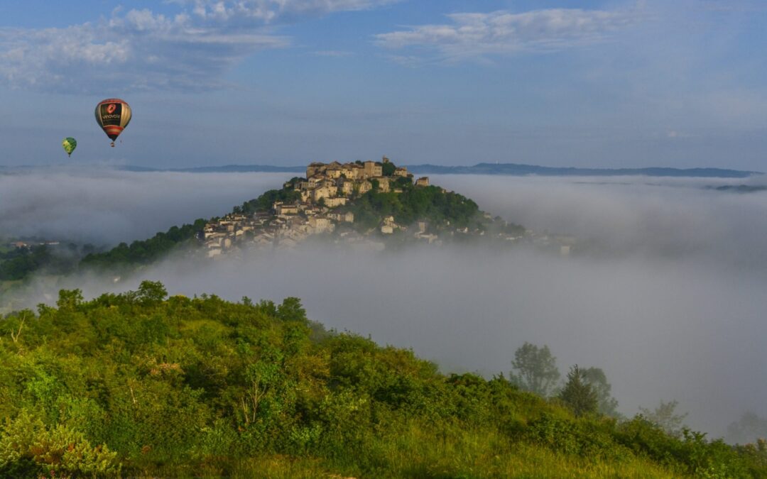 Cordes-sur-Ciel: bienvenidos al pueblo medieval construido sobre el cielo