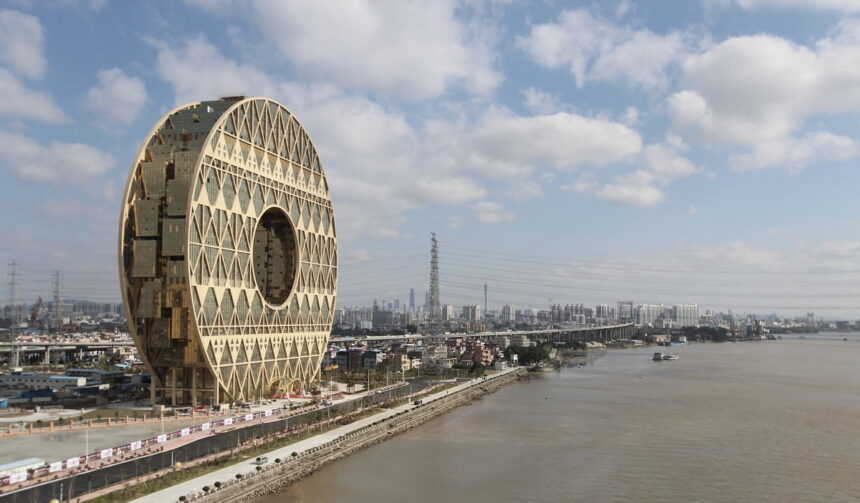 Guangzhou Circle se inauguró en 2013