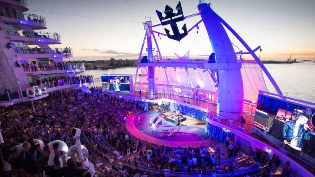 Nueva ola de cruceros temáticos: del vino a la música electrónica