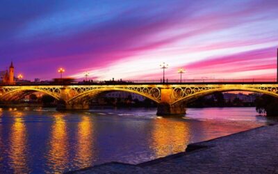 Ciudades históricas apuestan a la iluminación artística nocturna