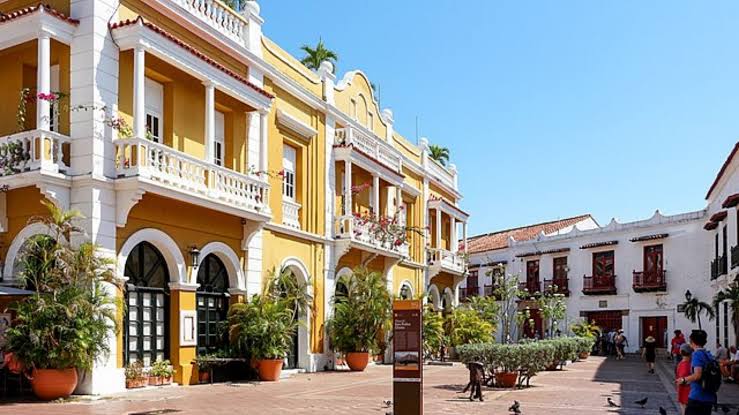 Rutas turísticas inspiradas en escritores famosos: viajar a través de la literatura