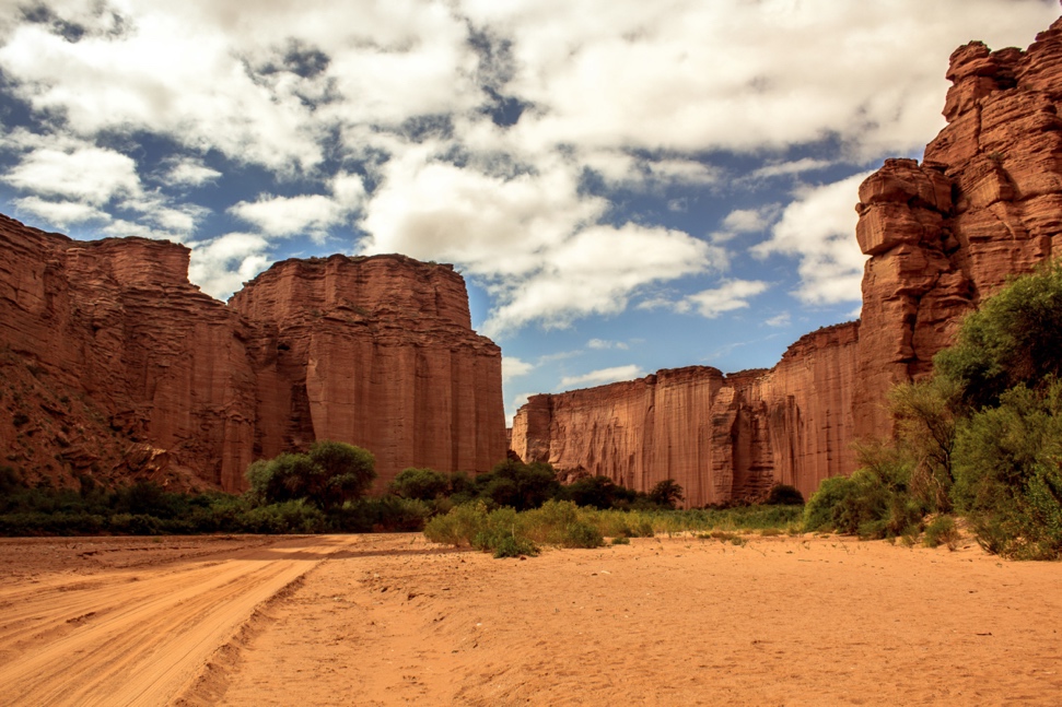 Los paisajes argentinos que parecen de otro planeta y atraen a científicos y viajeros