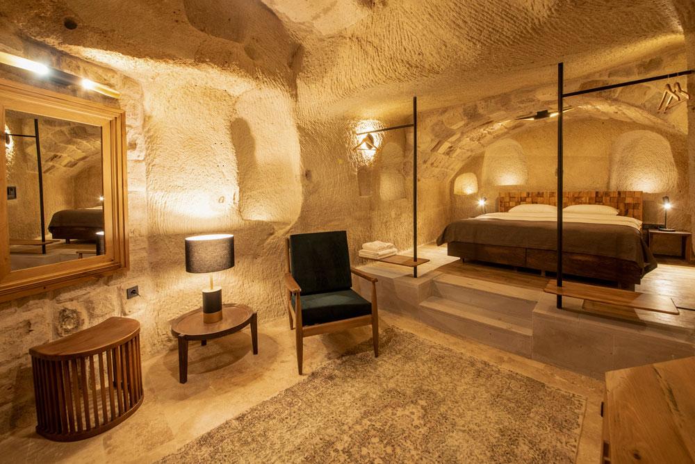 Dormir diferente: hoteles construidos en árboles, cuevas, faros, trenes y otros lugares insólitos