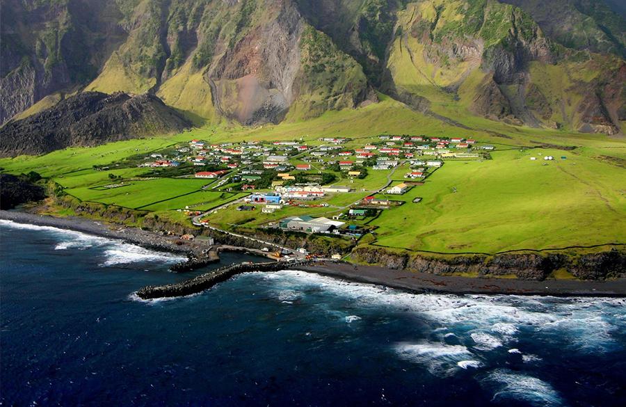 Los destinos habitados más aislados del mundo