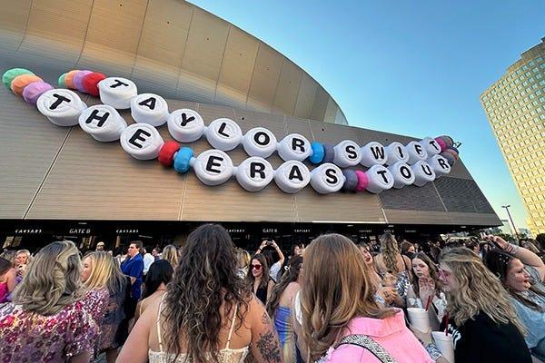 Ciudades que reciben visitantes durante varios días exclusivamente por sus recitales